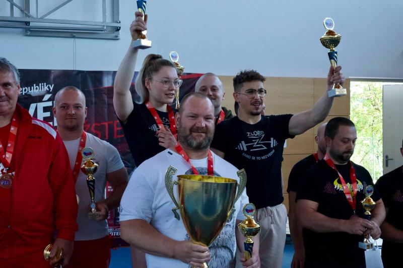 Mistrovství České republiky družstev v silovém trojboji 2022 - fotogalerie