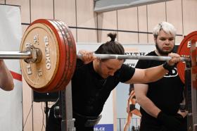 Akademické mistrovství České republiky v klasickém silovém trojboji 2023 - fotogalerie + motivační video