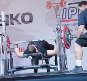 Mistrovství světa juniorů a mladších juniorů v silovém trojboji a klasickém silovém trojboji 2025 - výsledky, fotogalerie, videa