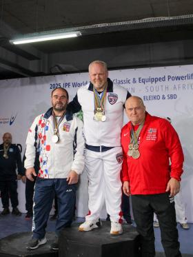 Mistrovství světa masters v silovém trojboji a v klasickém silovém trojboji - výsledky, fotogalerie